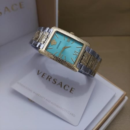 ساعة فرزاتشي نسائية بإطار أنيق