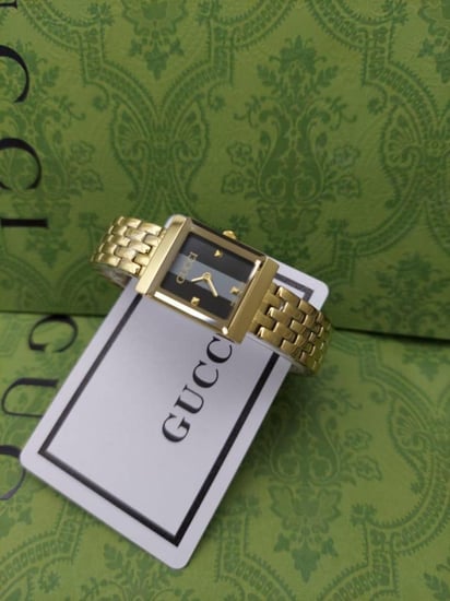 ساعة قوتشي نسائية - فخامة التصميم الكلاسيكي