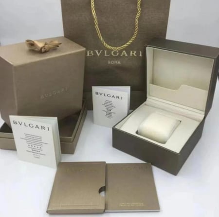 ساعة بلغاري نسائية بإطلالة راقية