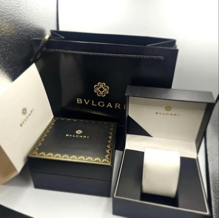 ساعة بلغاري نسائية بإطلالة راقية