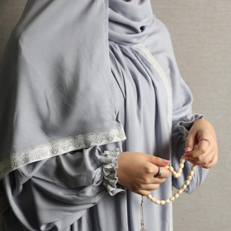 شرشف صلاة لف رمادي فاتح