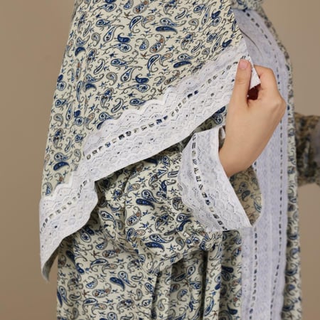 شرشف صلاة مفتوح مشجر