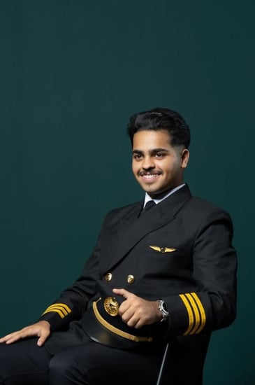 كاب مساعد طيار