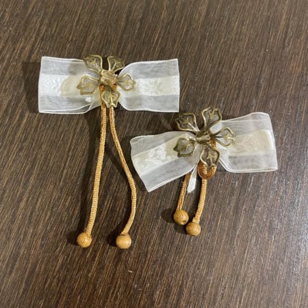 درزن فيونكات صغيرة  12 حبة