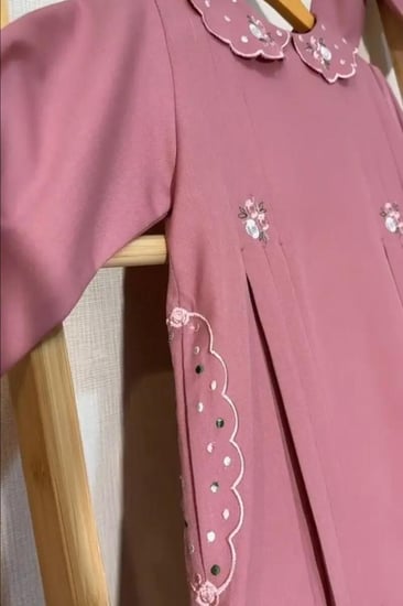 مريول بناتي مطرز يدوي