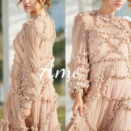 فستان سهرة طويل من أرقى بيوت الأزياء الإيطالية تصميم كلاسيكي جذاب