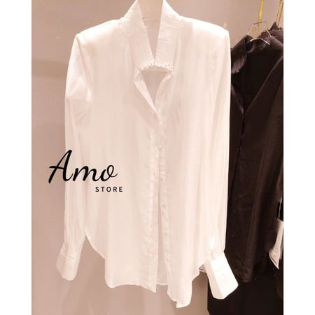 بلوزة انيقة ناعمة بأكمام طويلة الأبه بأزرار لؤلؤ جذابه