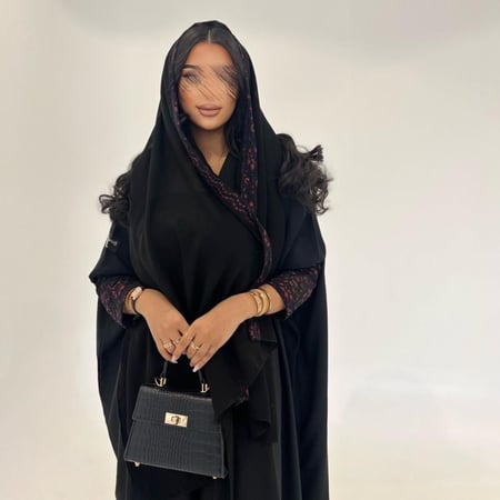 عباية فراشة أسود بأكمام دانتيل - طرحة شيفون أسود