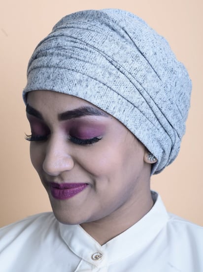 توربان آسيا متعدد الثنيات من بلاك وينج لمسة من الفخامة في كل تفصيل