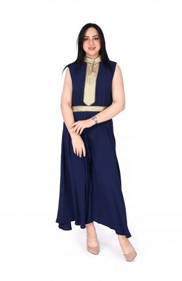 جلابية قطعتين مميزة وأنيقة من بلاك وينج