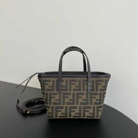 فندي ROLL مقاس 23cm