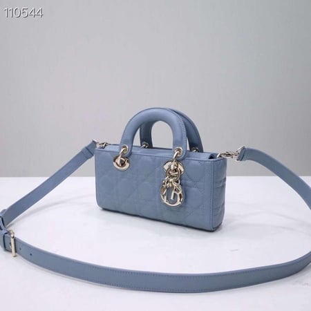 ديور جوي مقاس 22.5 cm