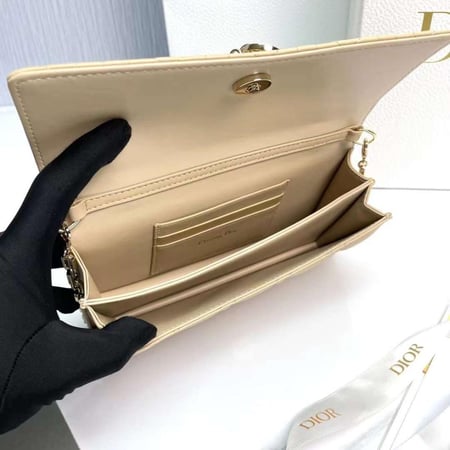 ديور ليدي كلاتش مقاس 21 cm