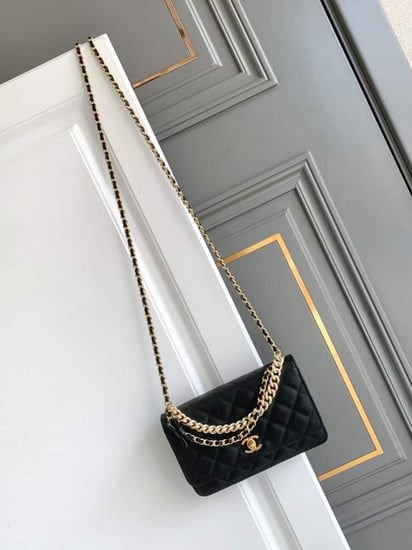 Chanel 24s size20cm