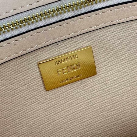 فندي Baguette مقاس 27cm