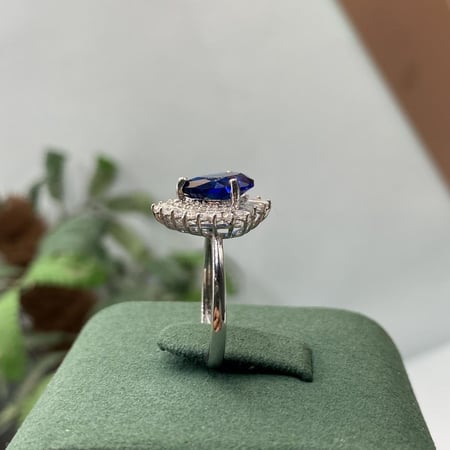 خاتم الماس على حجر الزفير