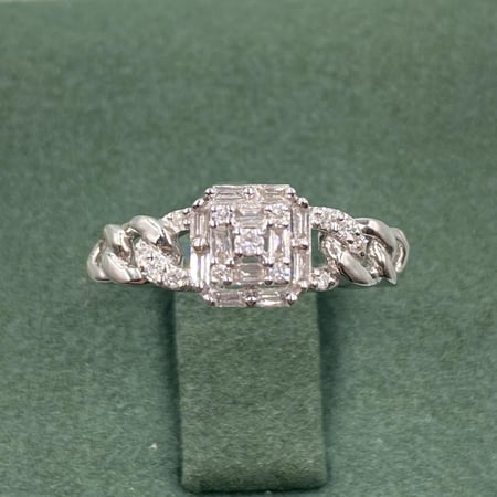 خاتم الماس حديث بوزن 0.28 قيراط