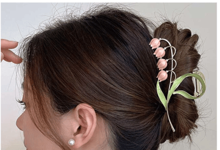 مشبك شعر بتصميم زهري