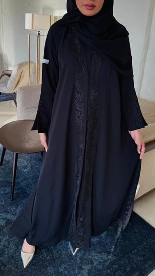 عباية شيخه اسود