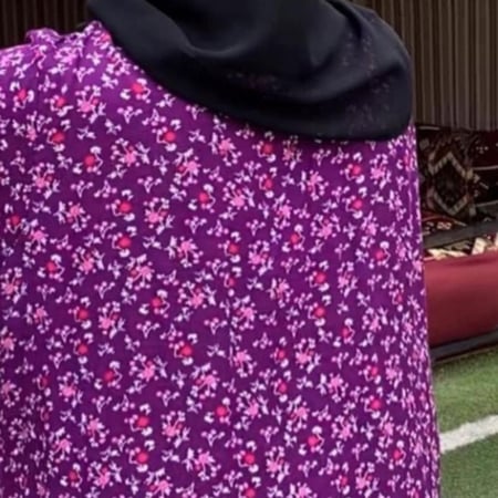 جلابيه وسروال داخلي طويل واسع بكرسي .طقم قطعتين