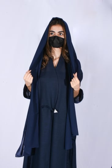 عباية بقماش لينن باللون الكحلي