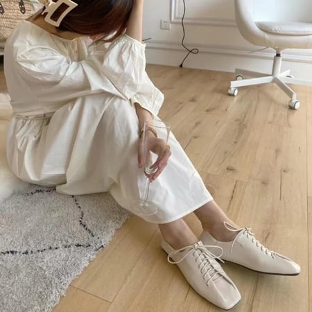 حذاء للنساء