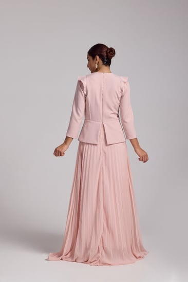 فستان وردي كريب مطرز سهرة