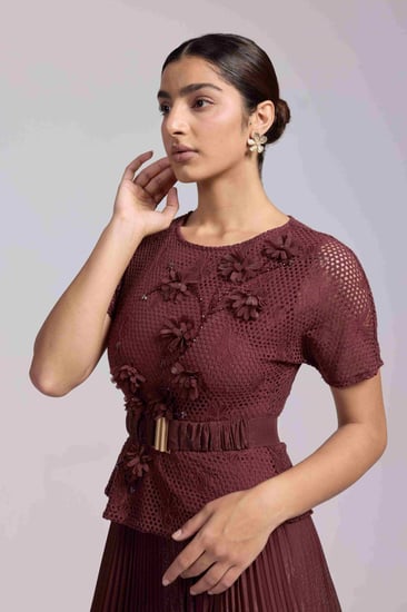 فستان عودي كم قصير