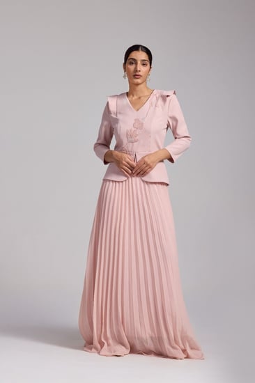 فستان وردي كريب مطرز سهرة