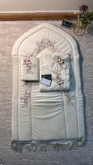 اطقم ملكيه - بدون غلاف مصحف