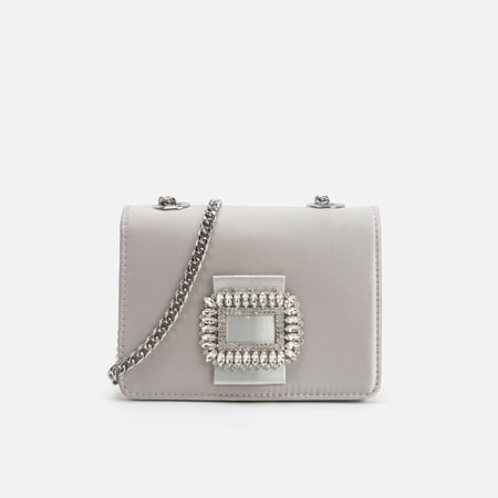 شنطة سهرة بلمعة وأناقة من كارتيلا روزا للسهرات