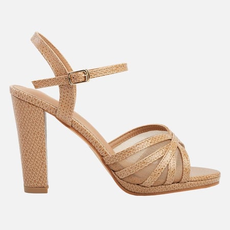 كعب كاجوال بألوان مختلفة