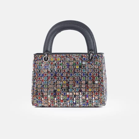 شنطة سهرة بألوان مختلفة