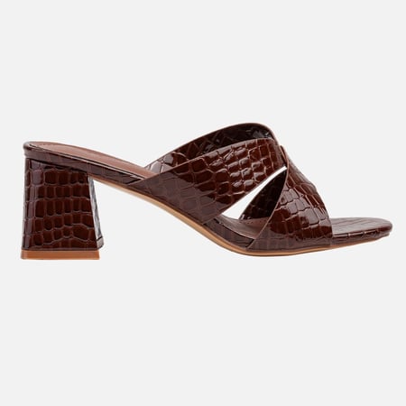 كعب كاجوال بألوان مختلفة