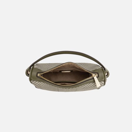 شنطة يومية بالوان مختلفة