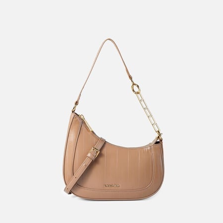 طقم كاجوال باللون البيج