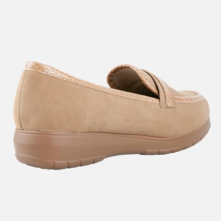 حذاء لوفر بكعب مريح و يومي بالوان مختلفة