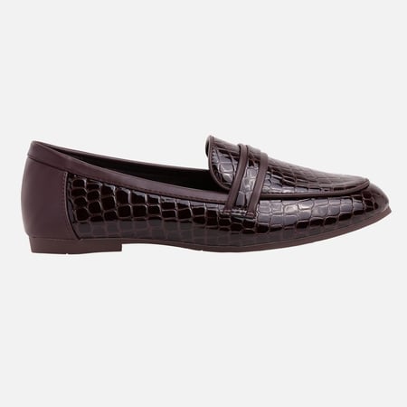 حذاء لوفر فلات يومي بالوان مختلفة