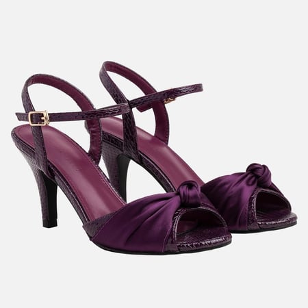 كعب كاجوال بألوان مختلفة