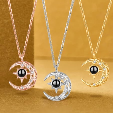 سلسال على شكل هلال ونجمة