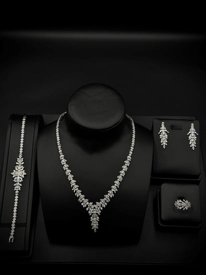 طقم اكسسوار راقي حديث