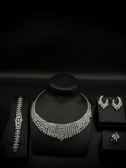 طقم اكسسوار جميل ملكي