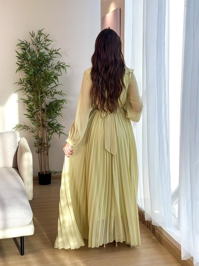 فستان نسائي سهرة مطرز  صدر فخم لونين .