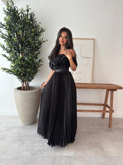 فستان سهرة أسود ملكي