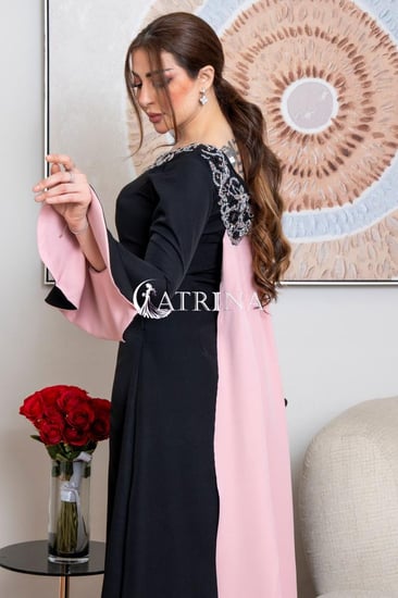 فستان سهرة فخم بذيل كم طويل  DB265