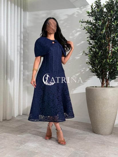 فستان دانتيل كحلي ناعم