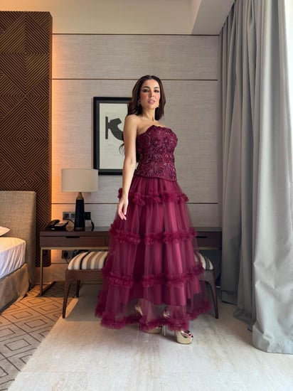 فستان سهره عنابي فخم وحديث