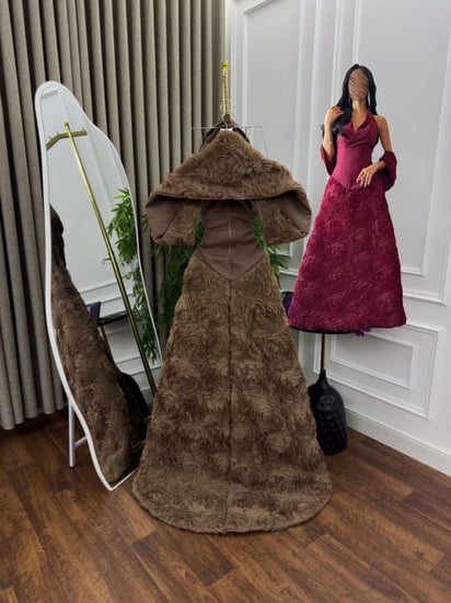 فستان سهرة حديث لونين