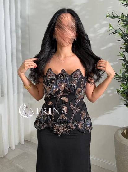 فستان سهرة أسود بتطريز فاخر