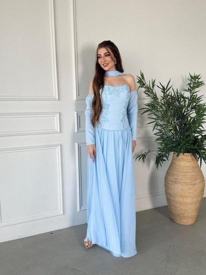 فستان سهرة بابي بلو أوف شولدر مطرز بلمسة ملكية